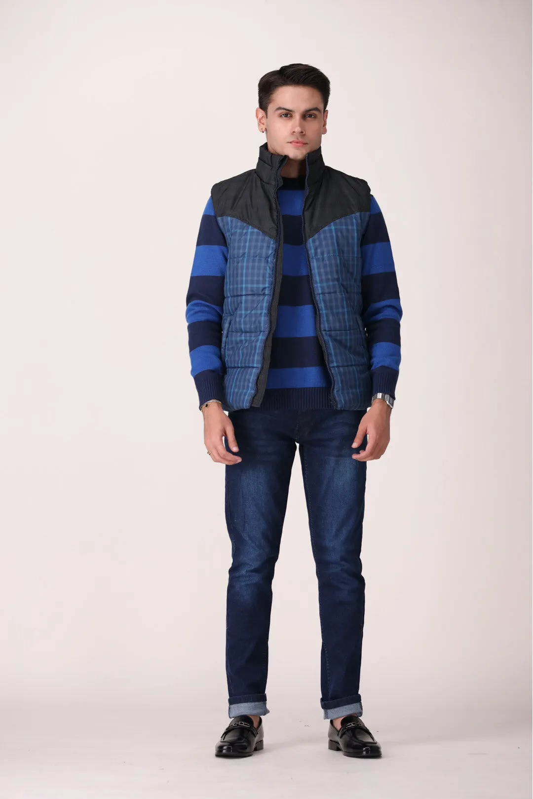 COLOR BLOCK SLEEVELESS JACKET