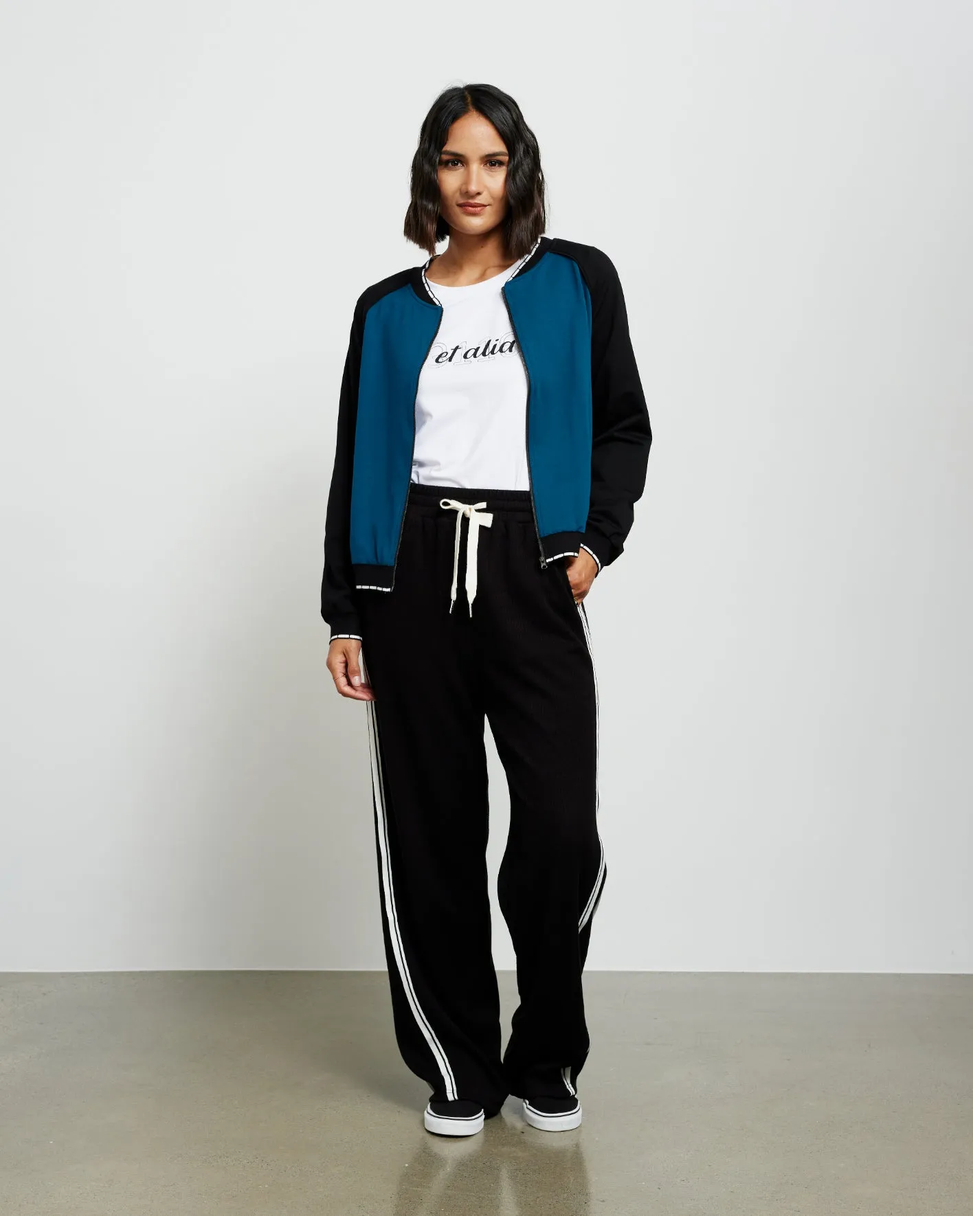 Et Alia Betty Bomber