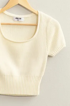 SHORT SLEEVE KNIT TOP