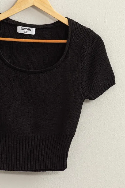 SHORT SLEEVE KNIT TOP