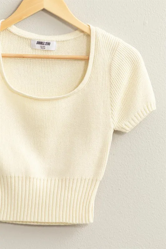 SHORT SLEEVE KNIT TOP
