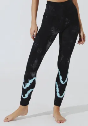 SUNSET LEGGING IN ONYX/ SEA SALT